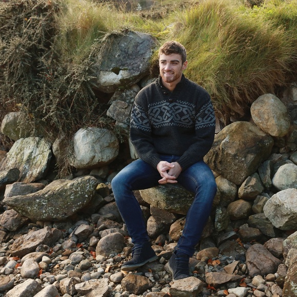 New Tags Aran Wool Button Neck Celtic Knot Sweater Gray Made in Ireland - Picture 6 of 7